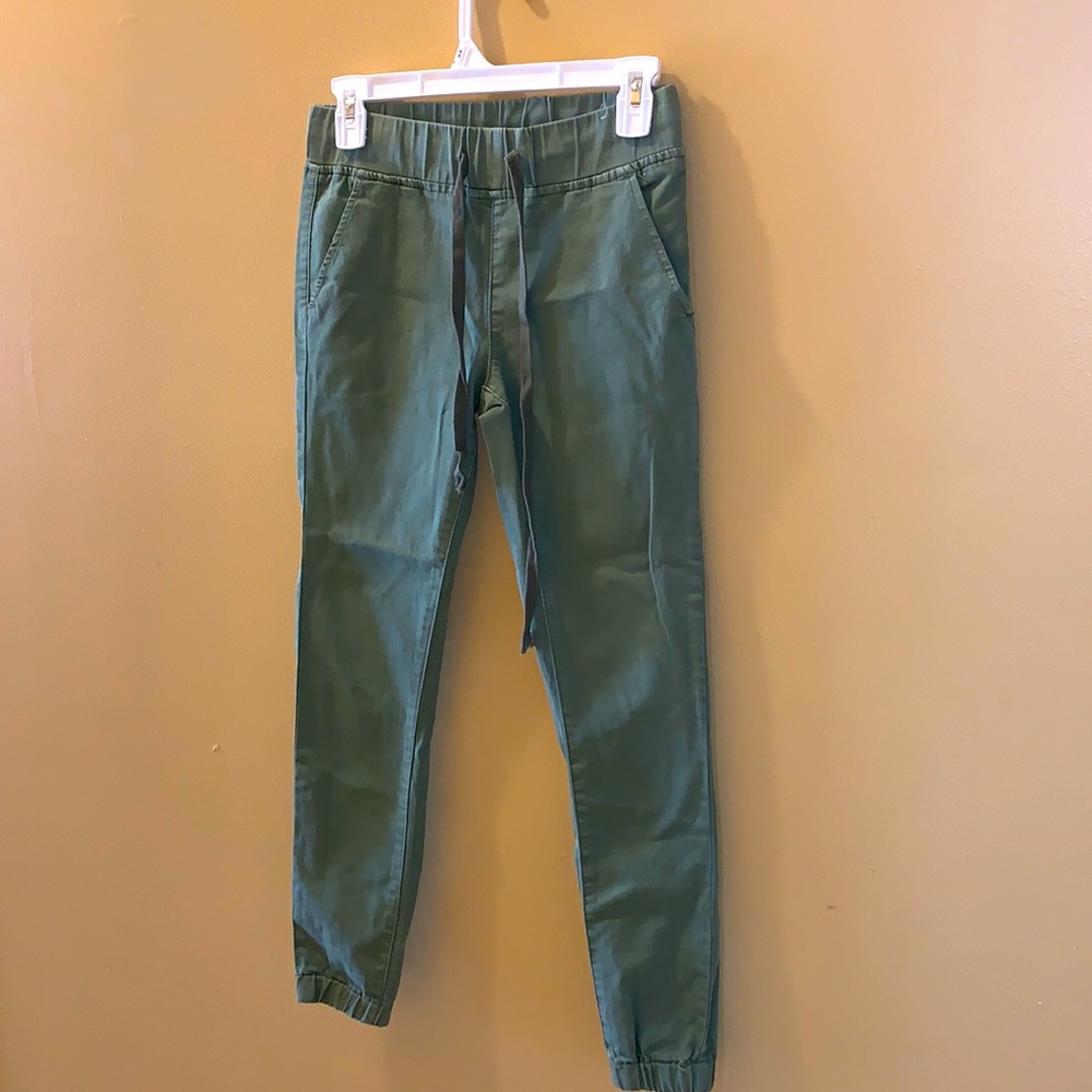 Army green cargo pants